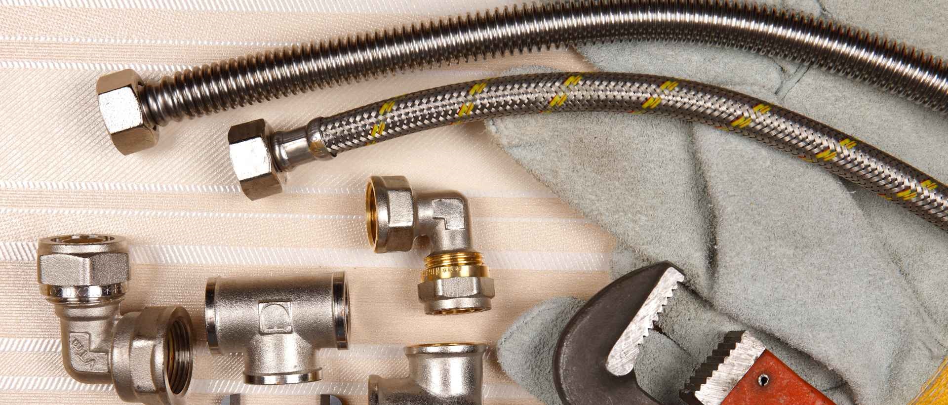 Emergency plumbers E4
